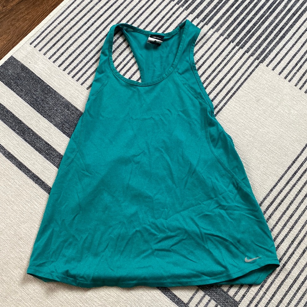 Nike tank
